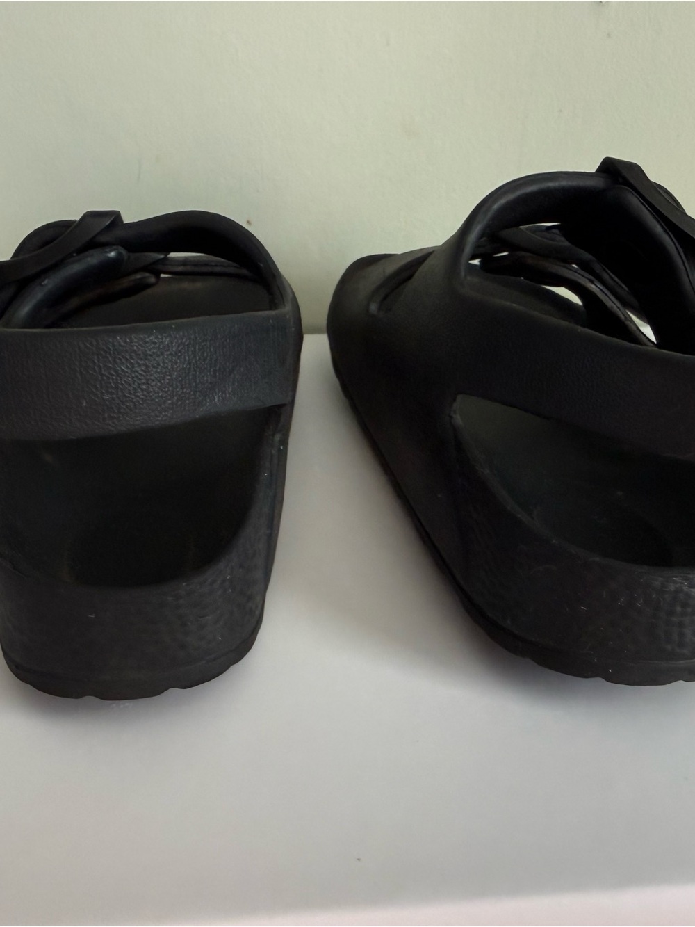 Toddler Black Double-Buckle Slide Sandals - Picture 4 of 7